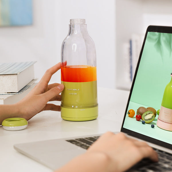 New Portable Magnetic Charging Portable Wireless Juicer Cup